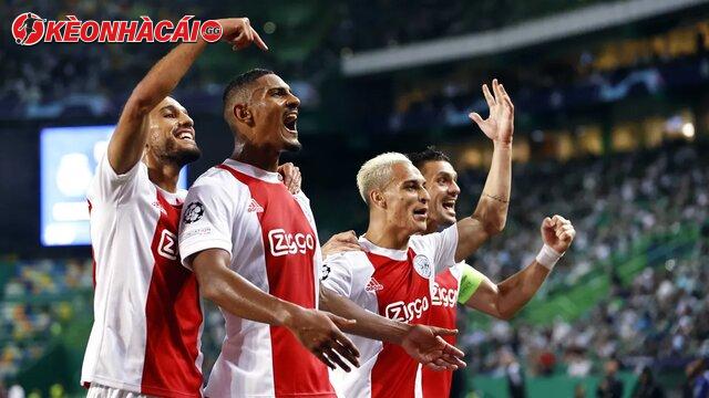Ajax đang khởi đầu mùa giải rất ấn tượng