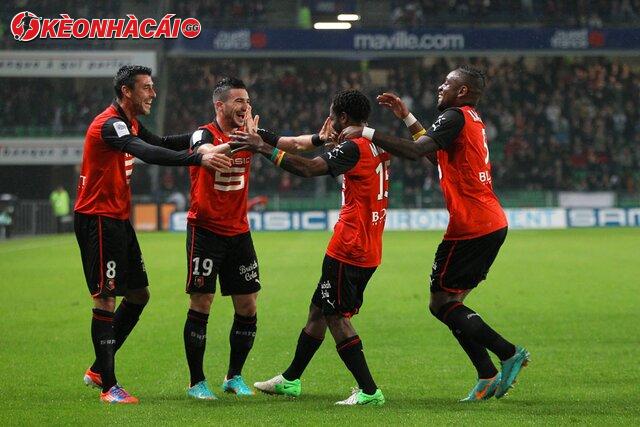 Rennes thua kém tân binh Auxerre trên thành tích đối đầu