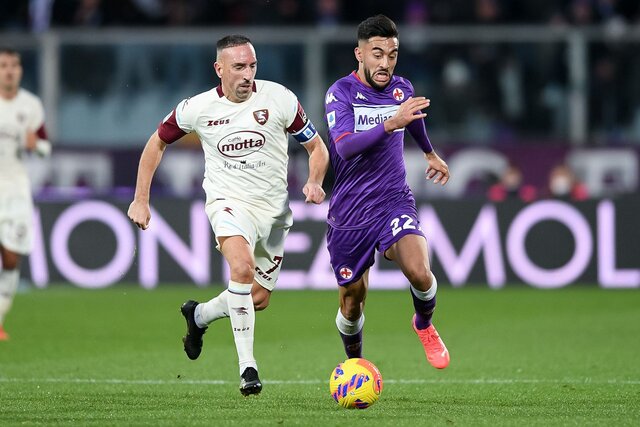 Fiorentina hưởng trọn niềm vui trên mọi đấu trường